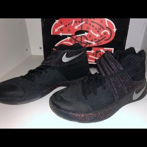 Kyrie 2 Red Speck